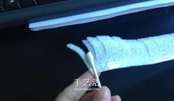 泡沫紙手工制作菊花 簡(jiǎn)單泡沫紙菊花的做法 -  itrip.net.cn