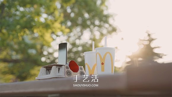 不再用完就丟！麥當(dāng)勞紙杯架做成不插電喇叭 -  itrip.net.cn