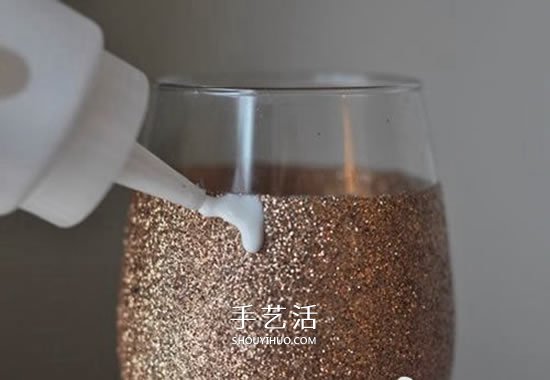 華麗高腳杯改造教程 閃粉改造高腳玻璃杯DIY -  itrip.net.cn
