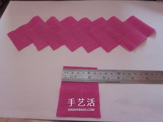 皺紋紙?zhí)枪ǖ淖龇?皺紋紙玫瑰花手工制作 -  itrip.net.cn