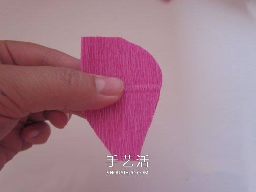 皺紋紙?zhí)枪ǖ淖龇?皺紋紙玫瑰花手工制作 -  itrip.net.cn