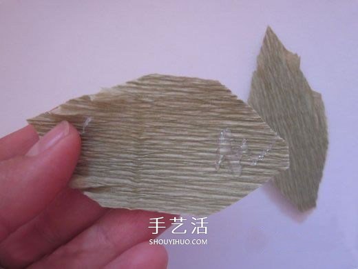 皺紋紙?zhí)枪ǖ淖龇?皺紋紙玫瑰花手工制作 -  itrip.net.cn