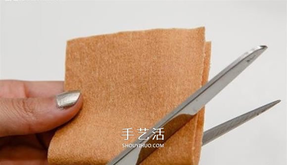 串珠耳環(huán)DIY圖解教程 帶寶石串珠耳環(huán)制作 -  itrip.net.cn