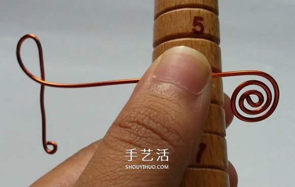 金屬絲制作高音符戒指 自制優(yōu)雅戒指的方法 -  itrip.net.cn