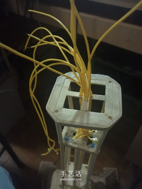 竹簽手工制作埃菲爾鐵塔模型的詳細(xì)圖解教程 -  itrip.net.cn
