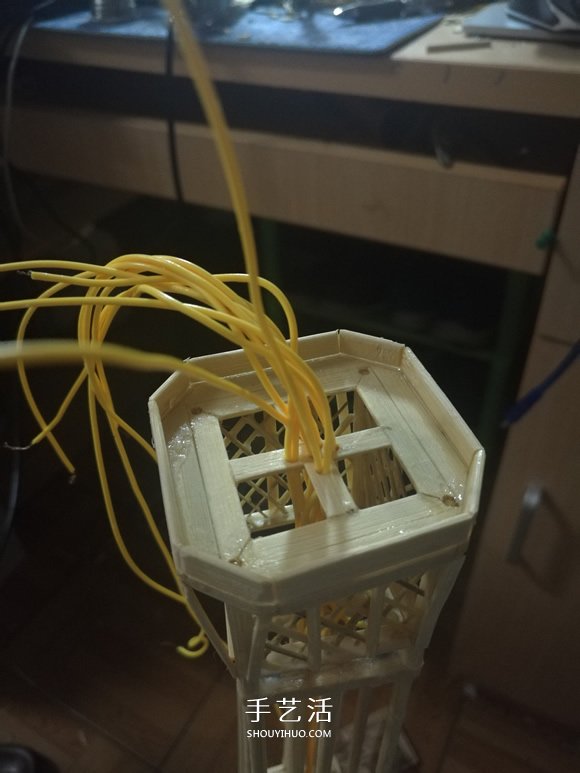 竹簽手工制作埃菲爾鐵塔模型的詳細(xì)圖解教程 -  itrip.net.cn