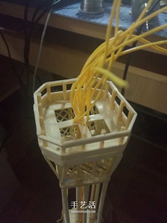 竹簽手工制作埃菲爾鐵塔模型的詳細(xì)圖解教程 -  itrip.net.cn