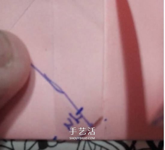 愛心相框怎么折圖解 帶心形四方相框的折法 -  itrip.net.cn