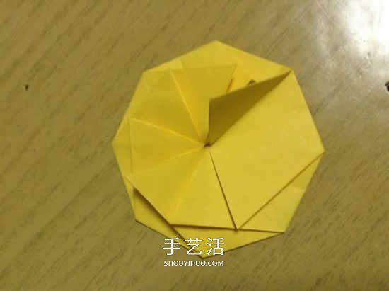 向日葵折紙步驟圖解 詳細(xì)折紙向日葵的方法 -  itrip.net.cn