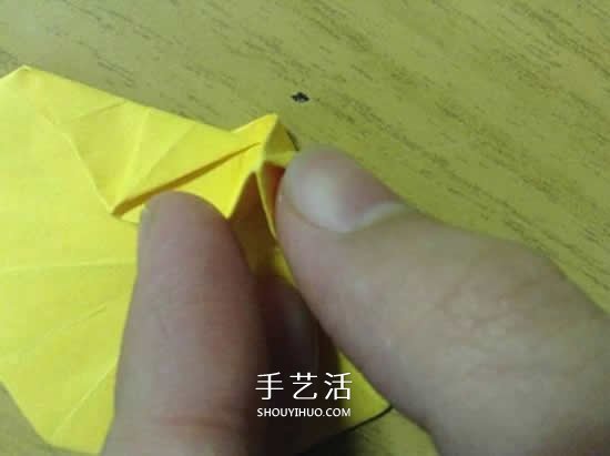 向日葵折紙步驟圖解 詳細(xì)折紙向日葵的方法 -  itrip.net.cn