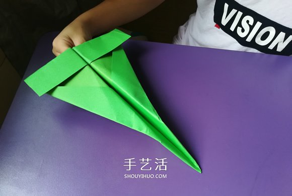 八歲小男孩的折紙分享 折紙戰(zhàn)斗機的圖解教程 -  itrip.net.cn
