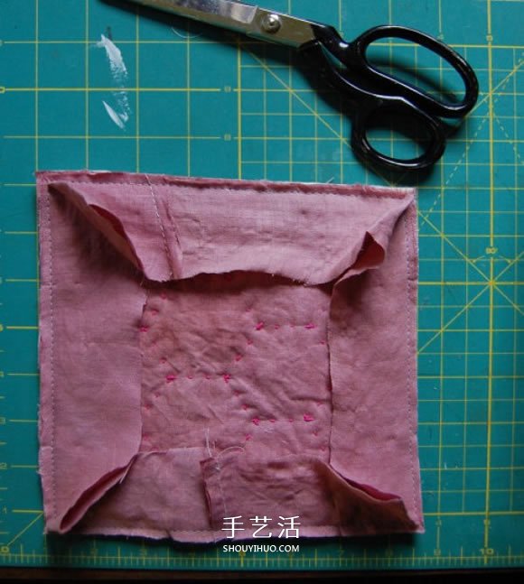 布藝隔熱墊的制作方法 自制餐桌隔熱墊圖解 -  itrip.net.cn