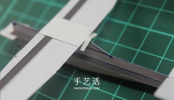 滑翔機模型的制作方法 卡紙做滑翔機模型圖解 -  itrip.net.cn