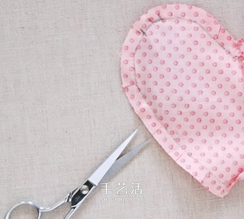 自制愛心零錢包的方法 心形零錢包制作圖解 -  itrip.net.cn