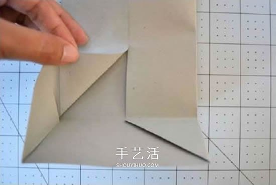 紙襯衫的折法簡單圖解 可愛小襯衫怎么折步驟 -  itrip.net.cn