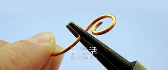 DIY銅線項(xiàng)鏈墜的方法 精致金屬絲項(xiàng)鏈制作 -  itrip.net.cn
