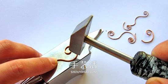 DIY銅線項(xiàng)鏈墜的方法 精致金屬絲項(xiàng)鏈制作 -  itrip.net.cn