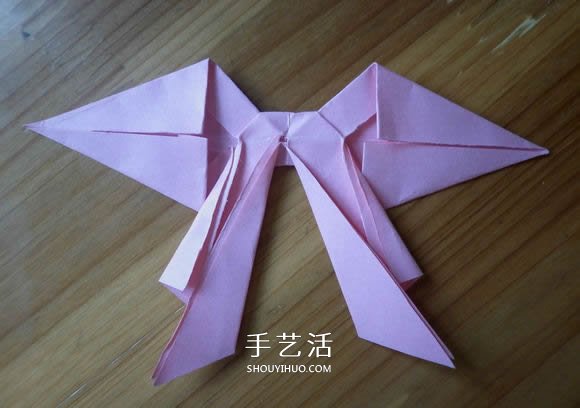 簡單易學(xué)的折紙蝴蝶結(jié) 正方形紙折蝴蝶結(jié)折法 -  itrip.net.cn