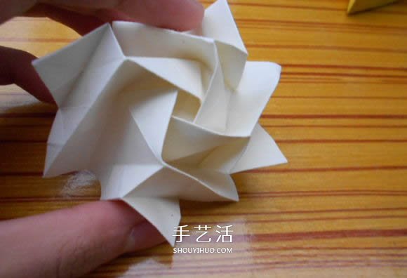 折紙福山玫瑰折法圖解 福山玫瑰花的折法步驟 -  itrip.net.cn