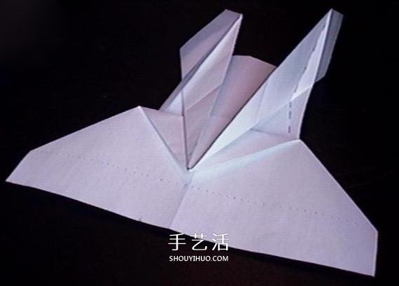 復(fù)仇者紙飛機(jī)的折法 折紙戰(zhàn)斗機(jī)的詳細(xì)圖解 -  itrip.net.cn