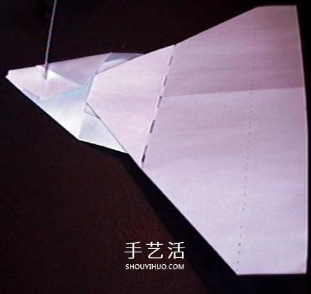 復(fù)仇者紙飛機(jī)的折法 折紙戰(zhàn)斗機(jī)的詳細(xì)圖解 -  itrip.net.cn