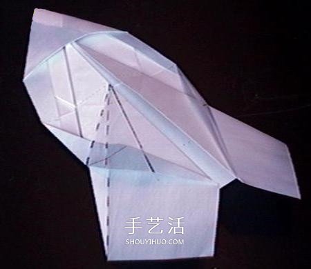 復(fù)仇者紙飛機(jī)的折法 折紙戰(zhàn)斗機(jī)的詳細(xì)圖解 -  itrip.net.cn