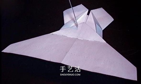 復(fù)仇者紙飛機(jī)的折法 折紙戰(zhàn)斗機(jī)的詳細(xì)圖解 -  itrip.net.cn