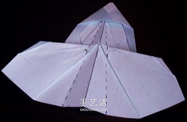 復(fù)仇者紙飛機(jī)的折法 折紙戰(zhàn)斗機(jī)的詳細(xì)圖解 -  itrip.net.cn