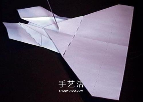 復(fù)仇者紙飛機(jī)的折法 折紙戰(zhàn)斗機(jī)的詳細(xì)圖解 -  itrip.net.cn