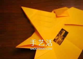 好看紙飛機(jī)的折法 兒童折漂亮飛機(jī)的圖解教程 -  itrip.net.cn