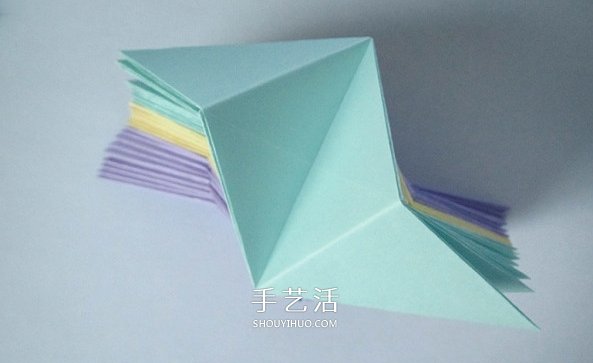 紙花球的疊法詳細(xì)教程 手工折紙花球過(guò)程圖 -  itrip.net.cn