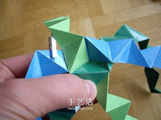 紙球的折法步驟圖片 折紙彩球的詳細(xì)步驟圖 -  itrip.net.cn