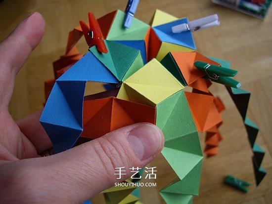 紙球的折法步驟圖片 折紙彩球的詳細(xì)步驟圖 -  itrip.net.cn