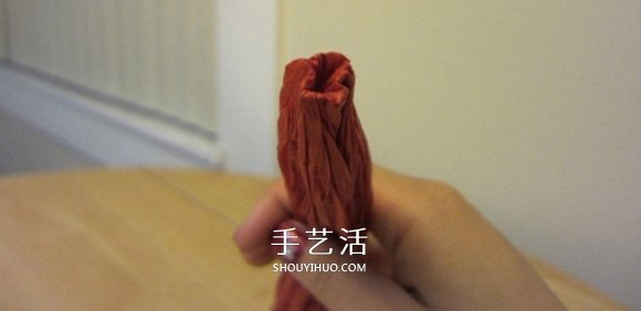 康乃馨怎么折詳細圖解 母親節(jié)康乃馨折紙教程 -  itrip.net.cn
