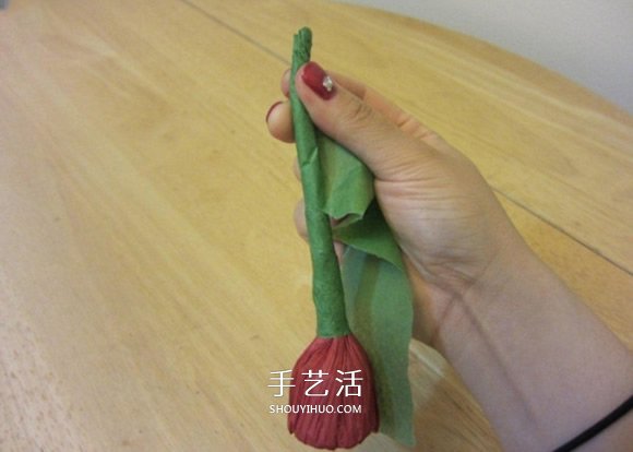康乃馨怎么折詳細圖解 母親節(jié)康乃馨折紙教程 -  itrip.net.cn