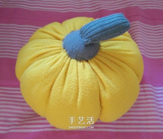 舊衣服改造南瓜抱枕 手工布藝南瓜抱枕制作 -  itrip.net.cn