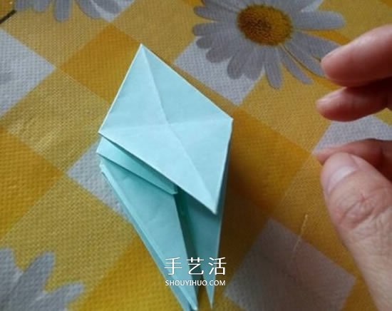 百合花怎么折圖解教程 折紙百合的過程步驟 -  itrip.net.cn