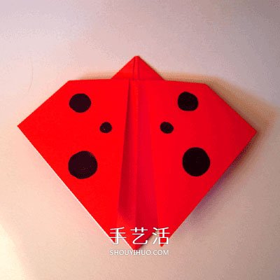 七星瓢蟲的折法圖片 幼兒學折瓢蟲的簡易教程 -  itrip.net.cn