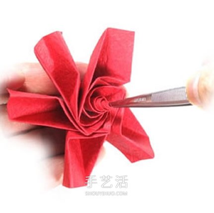 五瓣玫瑰花的折法圖解 手工折紙五瓣玫瑰步驟 -  itrip.net.cn