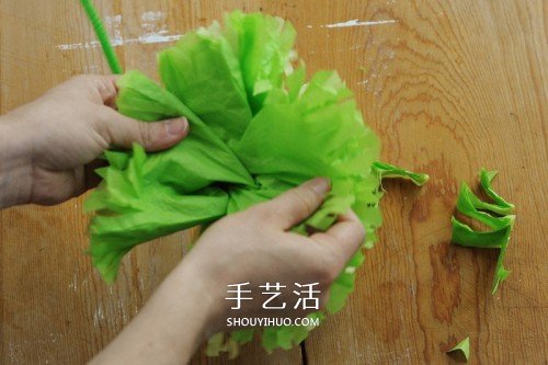簡(jiǎn)單又漂亮手工皺紋紙花的制作方法圖解 -  itrip.net.cn
