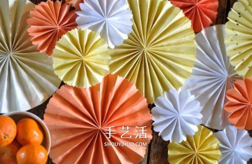 餐桌裝飾紙花的做法 簡單易學(xué)裝飾花手工制作 -  itrip.net.cn
