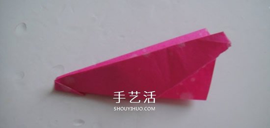 最簡單紙飛機(jī)怎么折 幼兒手工小飛機(jī)的折法 -  itrip.net.cn