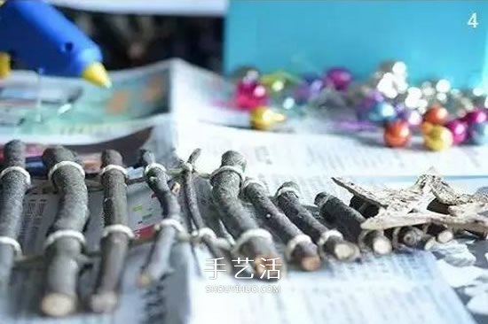 樹枝做圣誕樹掛飾方法 DIY簡單圣誕樹裝飾圖解 -  itrip.net.cn