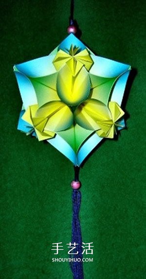 手工折紙四瓣花花球 簡單紙花球的做法圖解 -  itrip.net.cn
