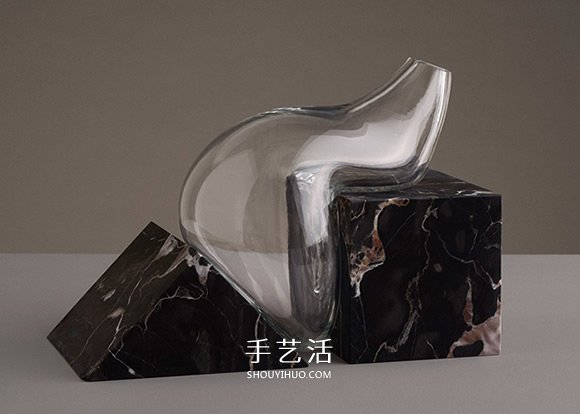當(dāng)個懶惰的花瓶！脆弱與堅硬相倚的玻璃雕塑 -  itrip.net.cn