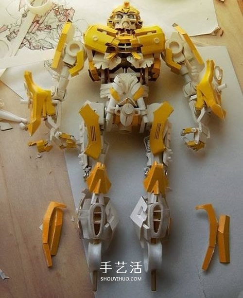 變形金剛大黃蜂模型 廢紙盒制作大黃蜂作品 -  itrip.net.cn