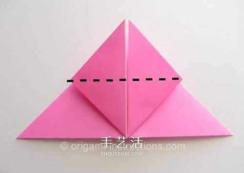 旋轉(zhuǎn)玫瑰怎么折圖解 手工旋轉(zhuǎn)的玫瑰花折紙 -  itrip.net.cn