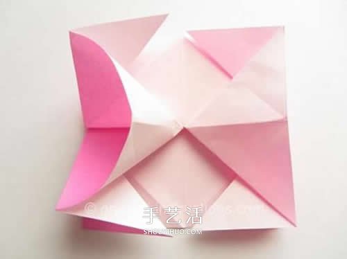 旋轉(zhuǎn)玫瑰怎么折圖解 手工旋轉(zhuǎn)的玫瑰花折紙 -  itrip.net.cn