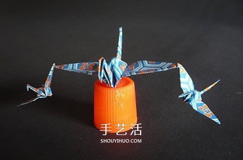連體千紙鶴的折法圖解 一張紙折出三只紙鶴 -  itrip.net.cn
