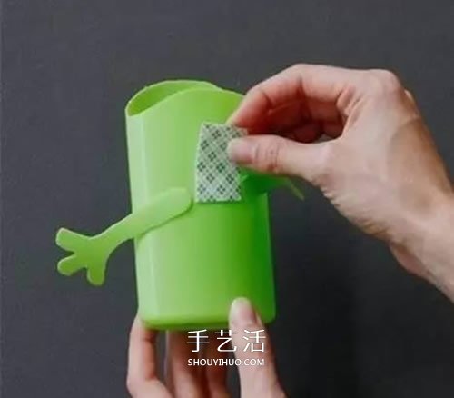 洗發(fā)水瓶廢物利用做筆筒 沐浴液瓶DIY卡通筆筒 -  itrip.net.cn